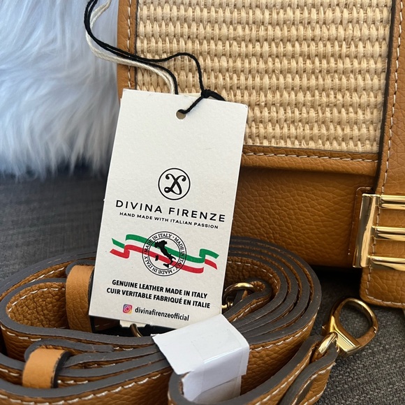 NWT DIVINA FIRENZE LEATHER CROSSBODY FLAP BAG - Picture 3 of 14